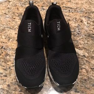 Cycling shoes